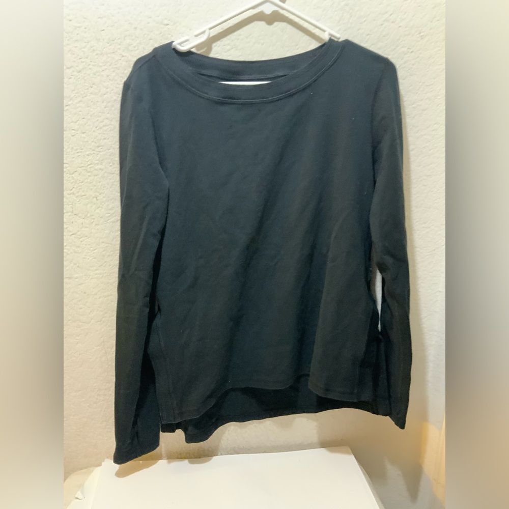 Nancy Rose Performance Top Women’s black Long Sleeve sweatshirt Shirt Athletic
